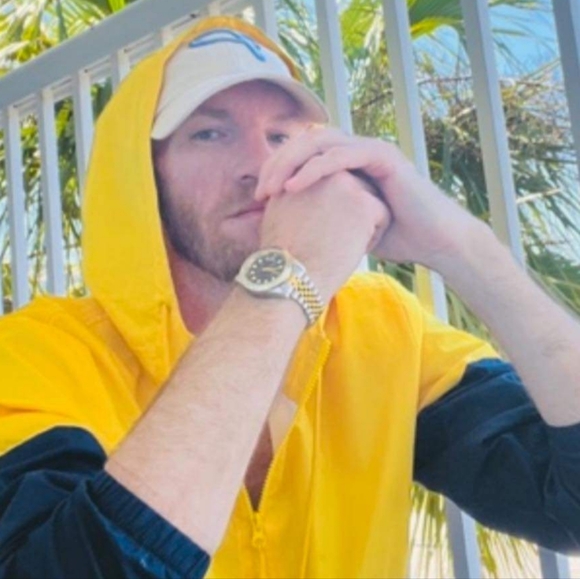 Get to know The Heaven Sent Man😍, who's selling You these amazing item's👇💜 - Picture 10 of 11